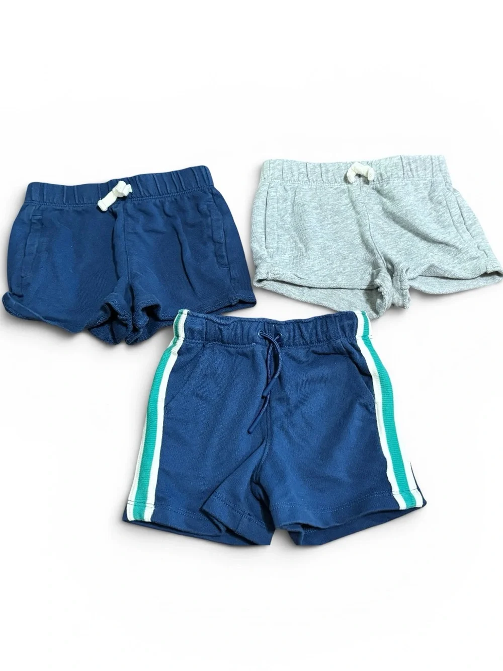 🎉 (18m) Carter’s Toddler Boy Sweat Shorts Bundle (3-Pack)